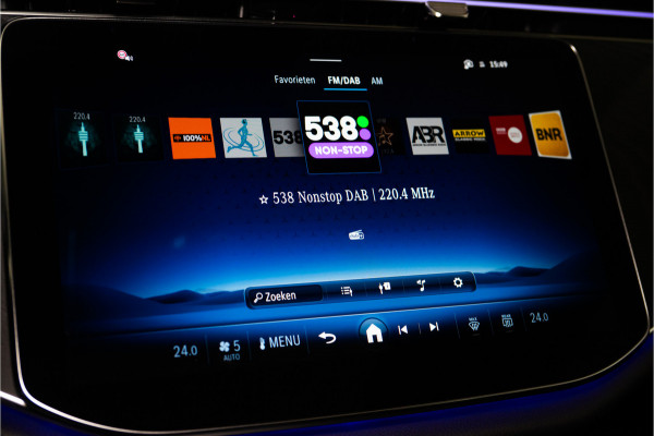 Mercedes-Benz E-Klasse Estate 300 e AMG 313PK | Pano | LED | Trekhaak | Sfeer | Burmester | Fabrieksgarantie