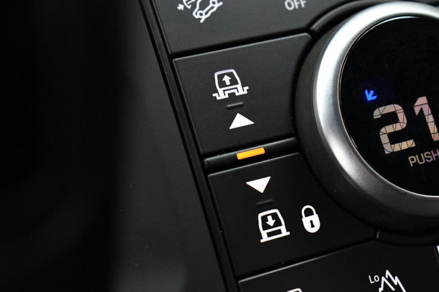 Land Rover Defender 110 3.0 D250 Rock-X Luchtv 22-Kahn Trekh Meridian El-stoel 360