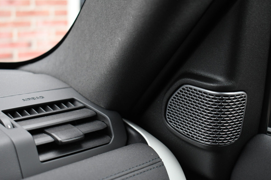 Land Rover Defender 110 3.0 D250 Rock-X Luchtv 22-Kahn Trekh Meridian El-stoel 360