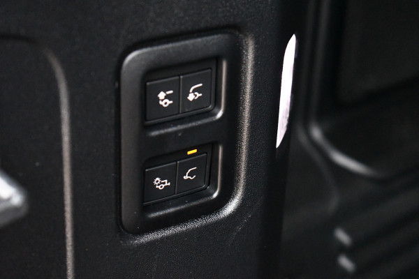 Land Rover Defender 110 3.0 D250 Rock-X Luchtv 22-Kahn Trekh Meridian El-stoel 360