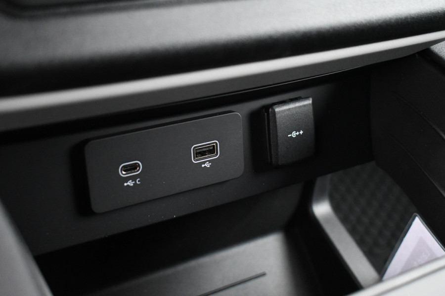 Land Rover Defender 110 3.0 D250 Rock-X Luchtv 22-Kahn Trekh Meridian El-stoel 360