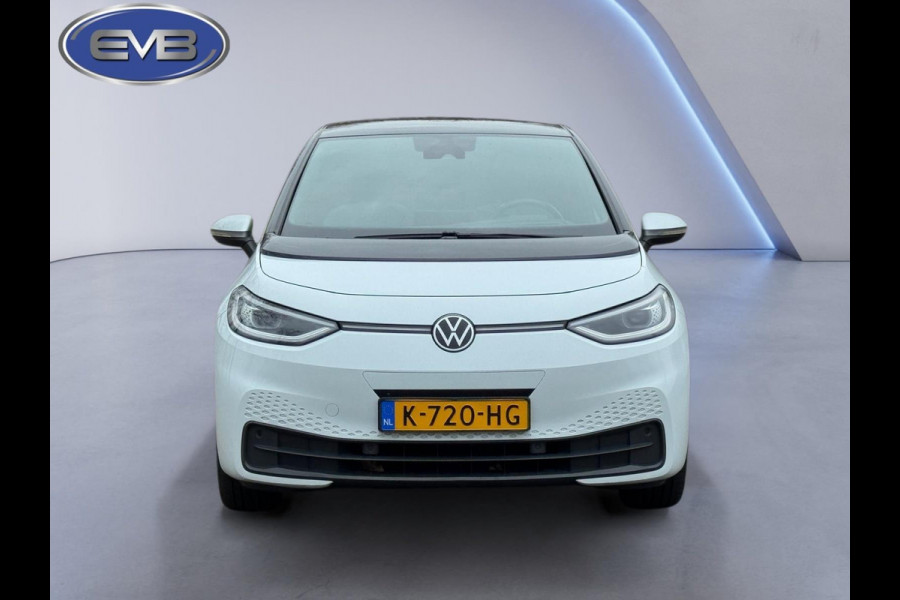 Volkswagen ID.3 First Max 58 kWh, panoramadak, camera, 20 inch, stoelverwarming, parelmoer, 1 e eigenaar, NL auto met nap