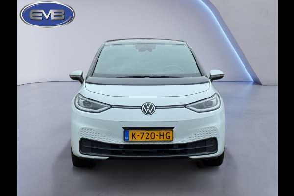 Volkswagen ID.3 First Max 58 kWh, panoramadak, camera, 20 inch, stoelverwarming, parelmoer, 1 e eigenaar, NL auto met nap