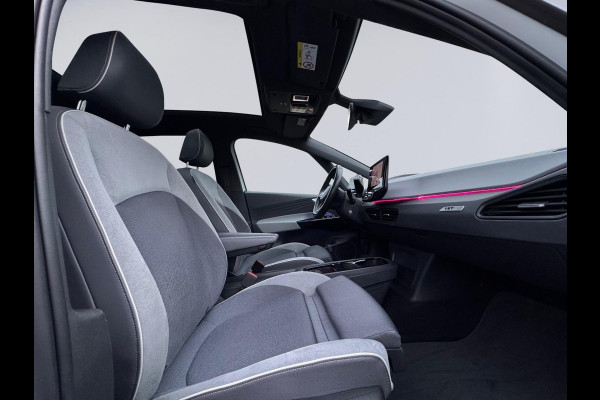 Volkswagen ID.3 First Max 58 kWh, panoramadak, camera, 20 inch, stoelverwarming, parelmoer, 1 e eigenaar, NL auto met nap