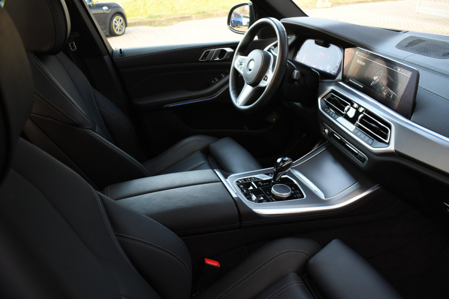 BMW X5 xDrive45e 394pk M-Sport Pano HUD ACC 360 Laser Trekhaak