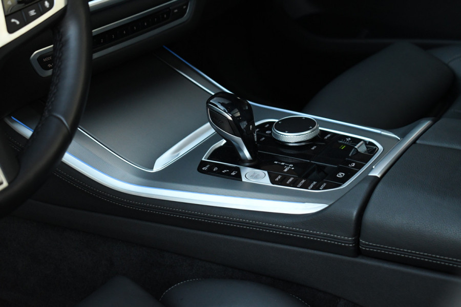 BMW X5 xDrive45e 394pk M-Sport Pano HUD ACC 360 Laser Trekhaak