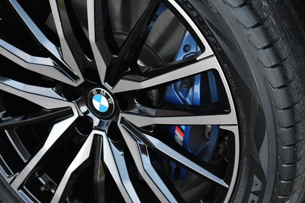 BMW X5 xDrive45e 394pk M-Sport Pano HUD ACC 360 Laser Trekhaak