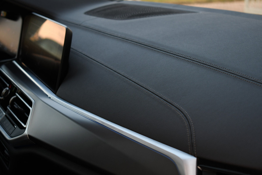 BMW X5 xDrive45e 394pk M-Sport Pano HUD ACC 360 Laser Trekhaak