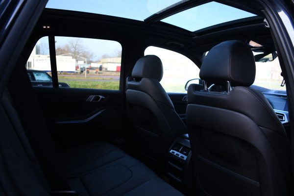 BMW X5 xDrive45e 394pk M-Sport Pano HUD ACC 360 Laser Trekhaak