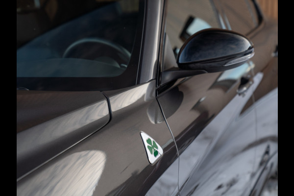 Alfa Romeo Giulia 2.9 V6 Quadrifoglio MY22 | Harman/Kardon | Adapt. cruise