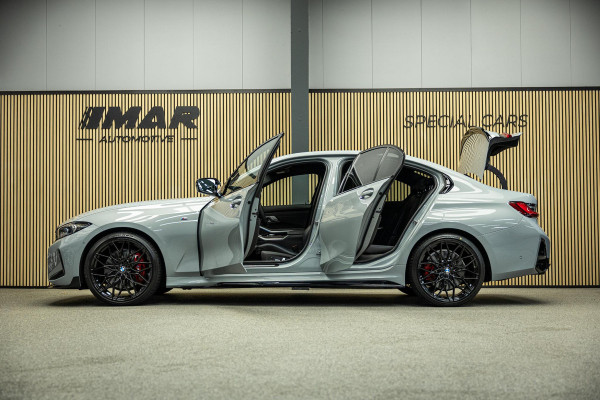 BMW 3-serie M340i xDrive | M-Performance Pack | M-stoelen | Head-Up | Carbon inleg | 20'' velgen | Sportstuur |