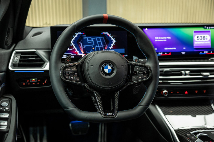 BMW 3-serie M340i xDrive | M-Performance Pack | M-stoelen | Head-Up | Carbon inleg | 20'' velgen | Sportstuur |