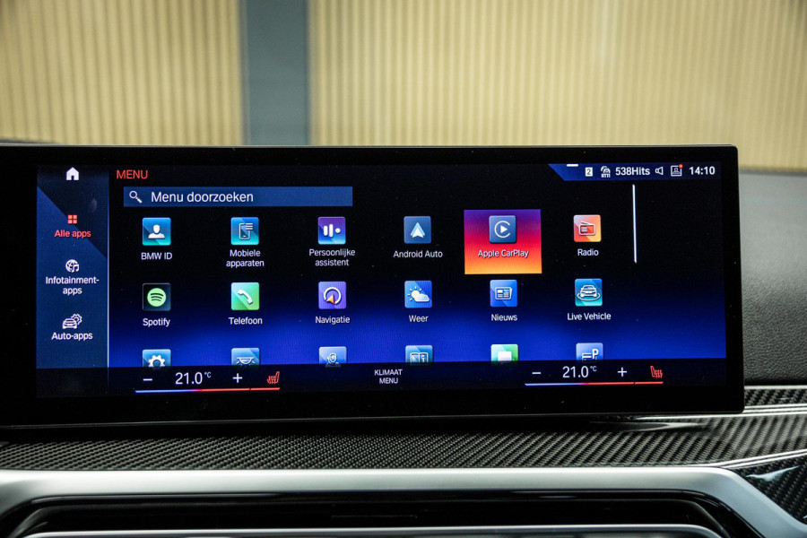 BMW 3-serie M340i xDrive | M-Performance Pack | M-stoelen | Head-Up | Carbon inleg | 20'' velgen | Sportstuur |