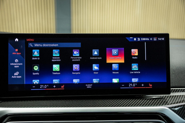 BMW 3-serie M340i xDrive | M-Performance Pack | M-stoelen | Head-Up | Carbon inleg | 20'' velgen | Sportstuur |