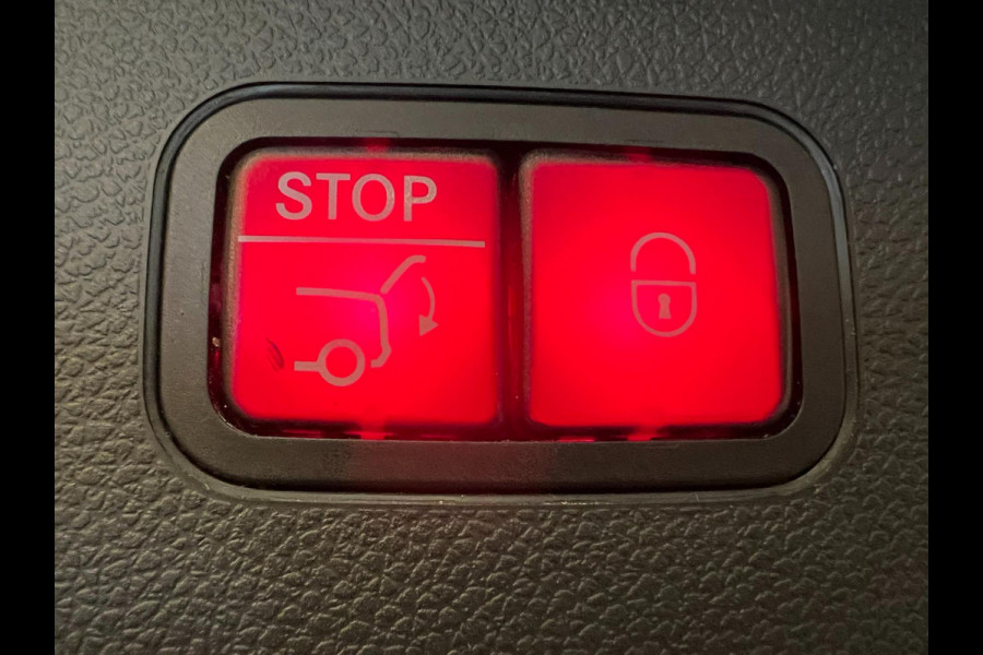 Mercedes-Benz GLC 300e / AMG / Burmester / CarPlay / Keyless