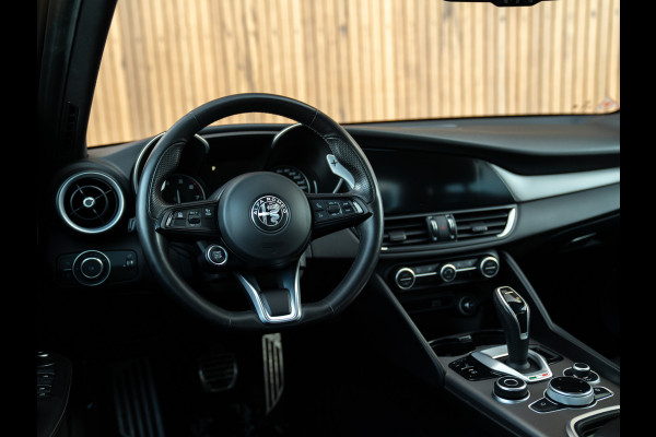Alfa Romeo Giulia 2.0T Veloce 280pk | Adapt. cruise | CarPlay | Orig. NL