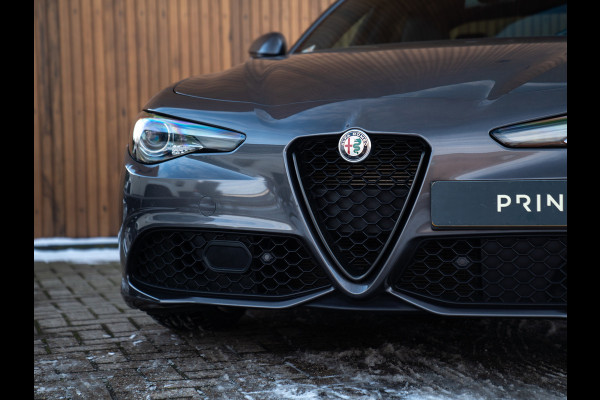 Alfa Romeo Giulia 2.0T Veloce 280pk | Adapt. cruise | CarPlay | Orig. NL