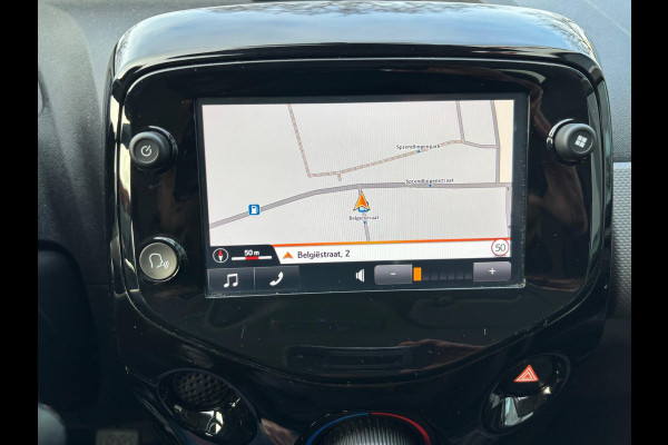 Peugeot 108 1.0 e-VTi Allure 5drs | Navigatie | Rijklaar geleverd incl 12 maanden BOVAG garantie! |