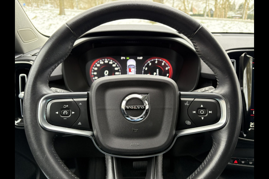 Volvo XC40 1.5 T2 Business Pro NL-AUTO / Trekhaak / Carplay / ACC