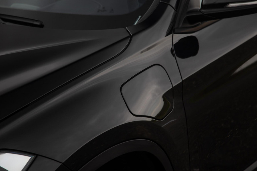 BMW X1 xDrive25e Executive CAMERA / CARPLAY / AUTOMAAT / LEDER / LED / CRUISE CONTROLE / STOELVERWARMING