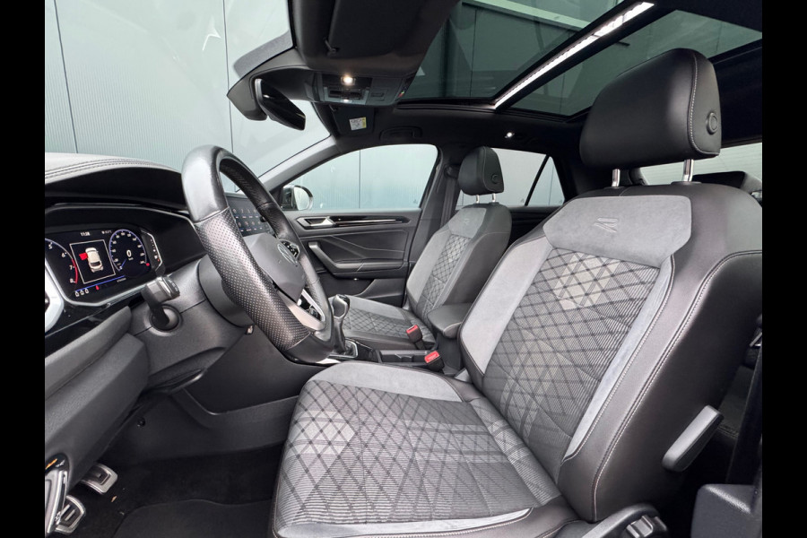 Volkswagen T-Roc 1.0 TSI R-Line * Panorama * Adaptieve Cruise Control * Carplay *