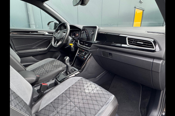 Volkswagen T-Roc 1.0 TSI R-Line * Panorama * Adaptieve Cruise Control * Carplay *