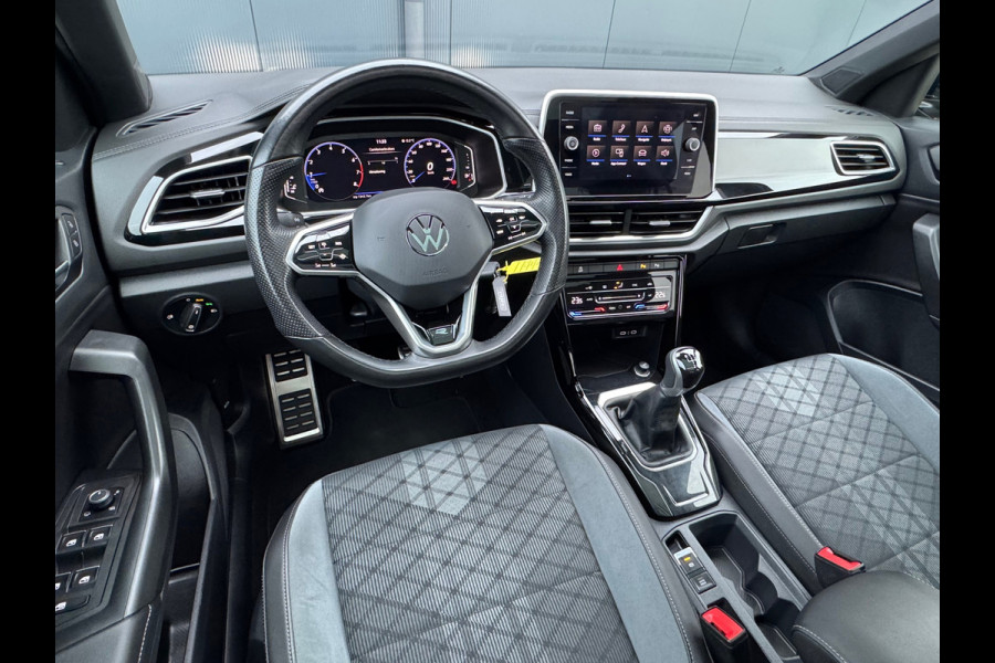 Volkswagen T-Roc 1.0 TSI R-Line * Panorama * Adaptieve Cruise Control * Carplay *