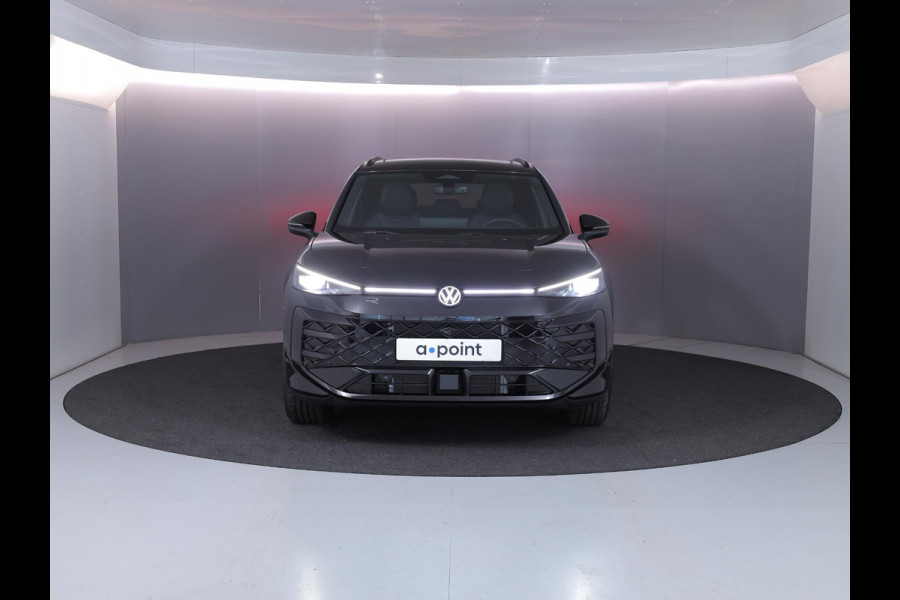 Volkswagen T-Roc R-Line First Edition 1.5 eTSI 110 kW / 150 PK SUV