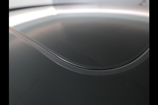 Volkswagen T-Roc R-Line First Edition 1.5 eTSI 110 kW / 150 PK SUV