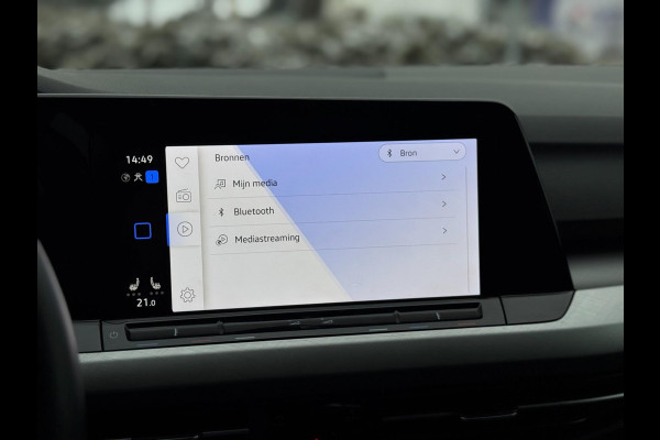 Volkswagen Golf 1.0 TSI Life | Navi, ACC, Airco, Stuur + Stoelverw, Carplay/Android | Dealeronderhouden | NAP |