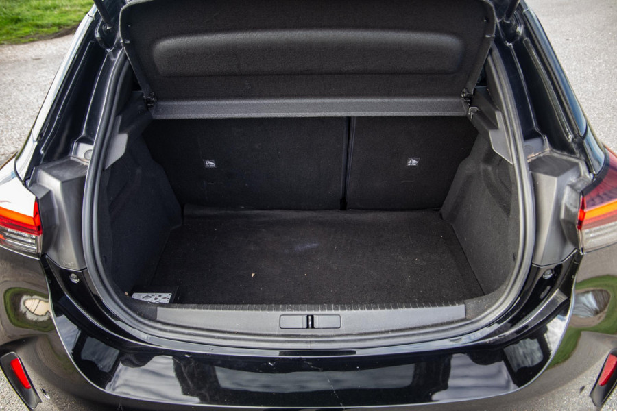 Opel Corsa 1.2 Turbo GS BLACK LINE / APPLE CARPLAY / AUTOMAAT / 360 CAMERA / STOELVERWARMING