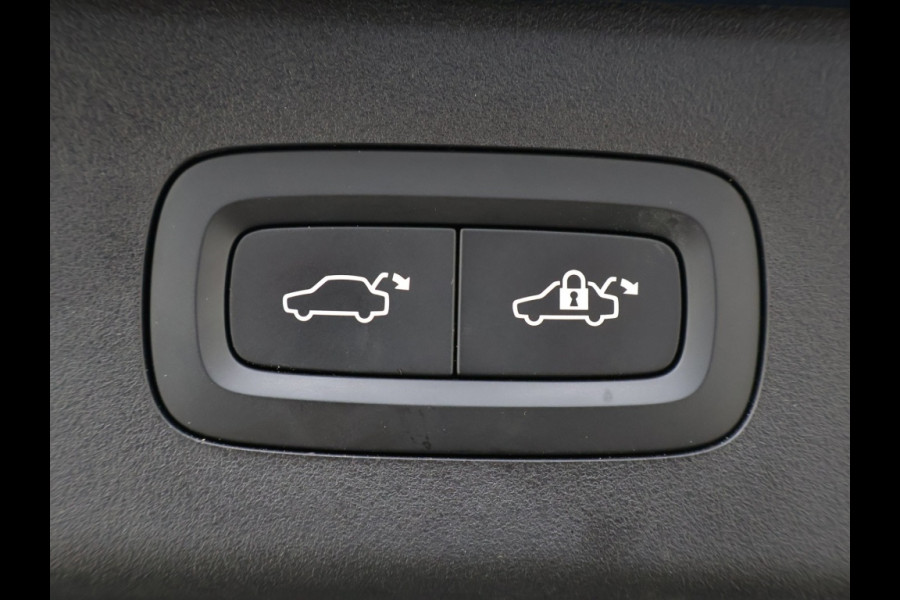 Lynk & Co 01 262PK PLUGIN HYBRID | PANO | 1.800KG TREKGEWICHT | 2023