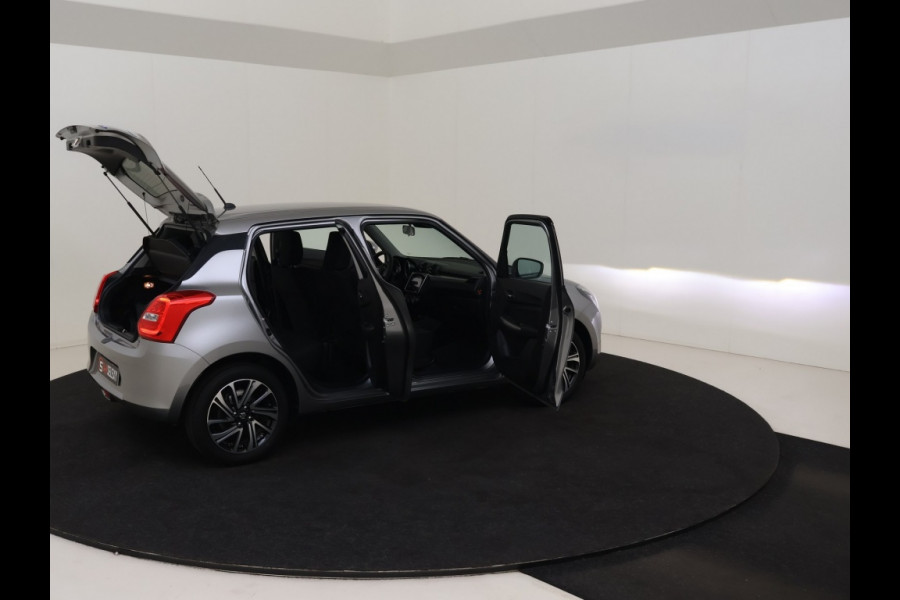 Suzuki Swift 1.2 Style Smart HYBRID | CARPLAY | CAMERA | 4161KM!