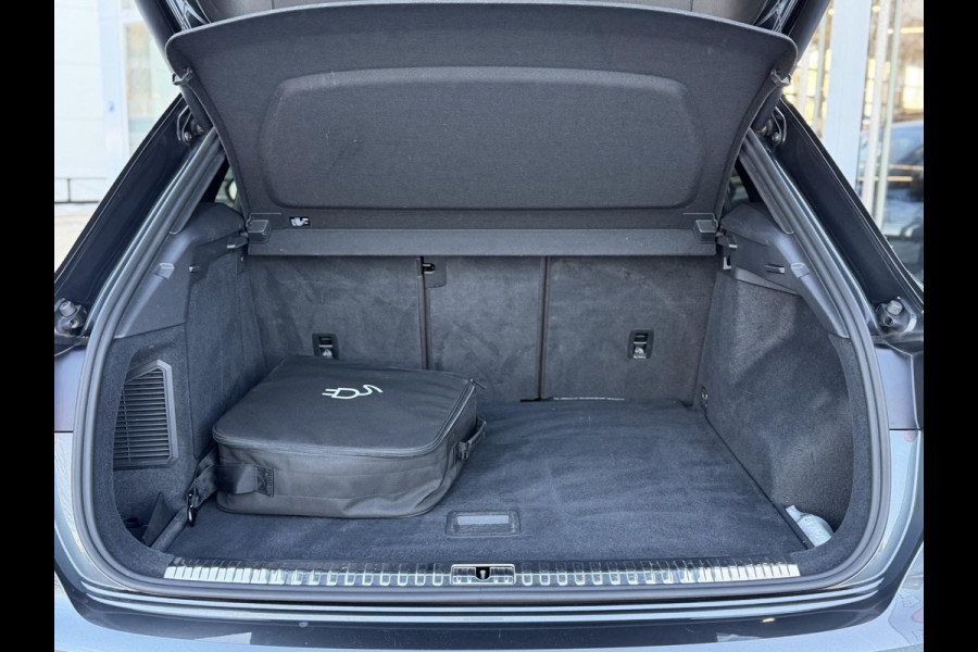 Audi Q3 45 TFSI e S edition |Memory|Sonos|ACC|Sfeer|Camera|19"