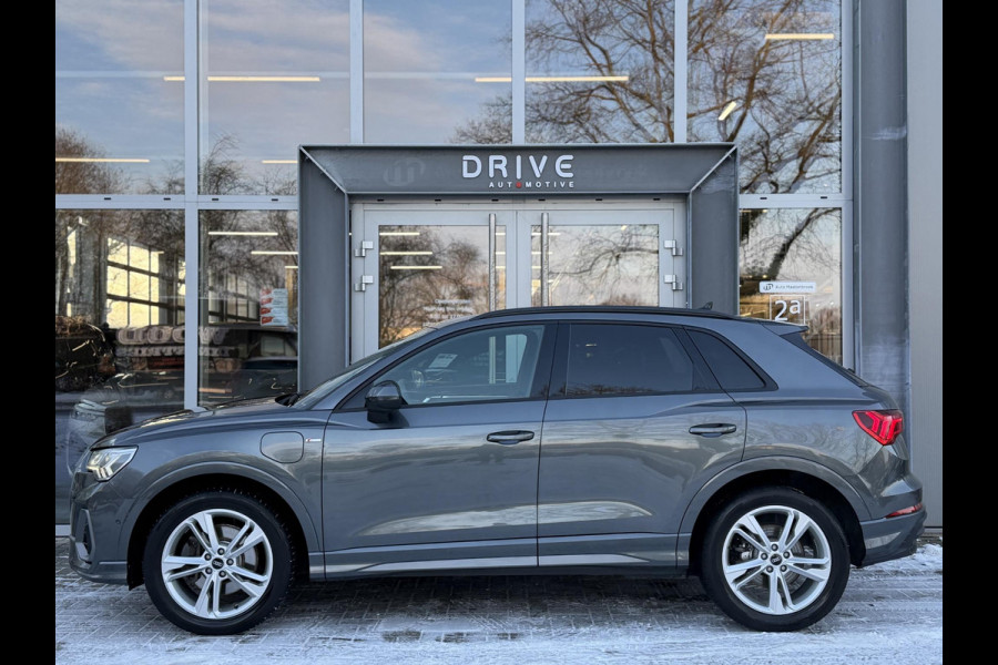 Audi Q3 45 TFSI e S edition |Memory|Sonos|ACC|Sfeer|Camera|19"