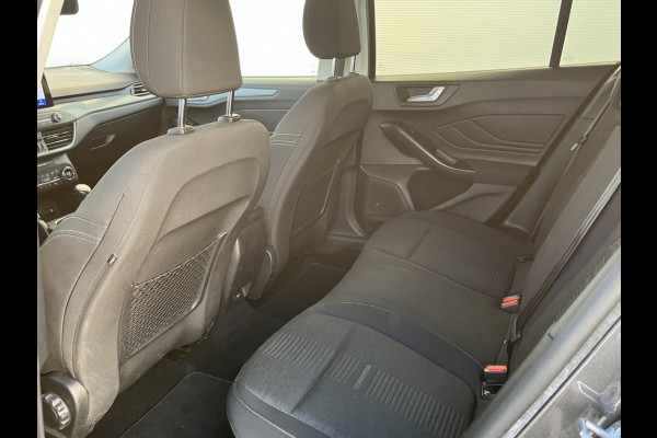 Ford FOCUS Wagon 1.0 EcoB. Active Bns TREKHAAK! WINTERPACK! DESIGNPACK