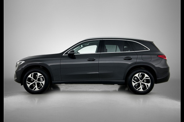 Mercedes-Benz GLC 300 e 4MATIC Plug-In Hybride Trekhaak | Rijassistentiepakket plus | Parkeerpakket met 360°-camera | Memory Voorstoelen | Stoel en Stuurverwarming. Inclusief 24 maanden MB Certified garantie voor Europa.