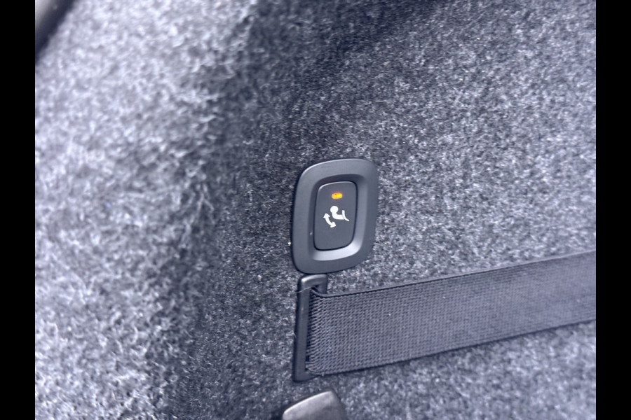 Polestar 2 408PK AWD Long Range Dual Motor 78kWh SOH 93% Trekhaak Adap.Cruise HarmanKardon®-Audio Panoramadak Apple Carplay Android Auto Na Elek.Achterklep/Stoelen Lmv 19" Google Maps Keyless Led Origineel Nederlandse Auto Dealeronderhouden 4WD