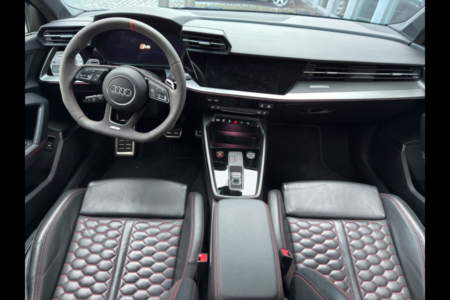 Audi A3 Sportback 2.5 TFSI RS 3 quattro l Pano l B&O l Camera l Klasse 5 l VDOH l