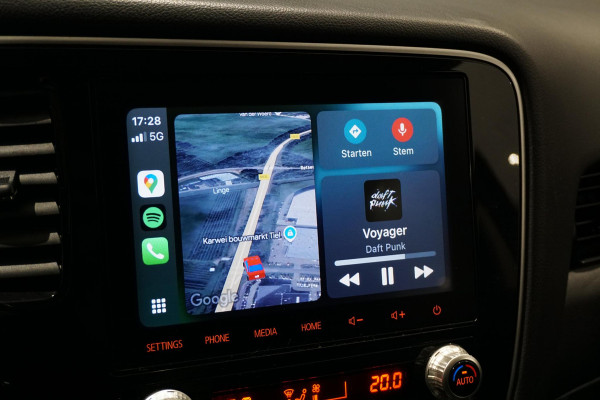 Mitsubishi Outlander 2.4 PHEV Pure + TREKHAAK / CARPLAY / CAMERA / STOELVERWARMING /