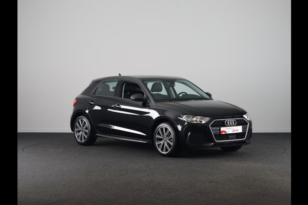 Audi A1 Sportback 25 TFSI S edition 95pk | Parkeerhulp plus | Automatische airco | Navigatie via App | 17 inch lichtmetalen velgen | Dak in contrast kleur