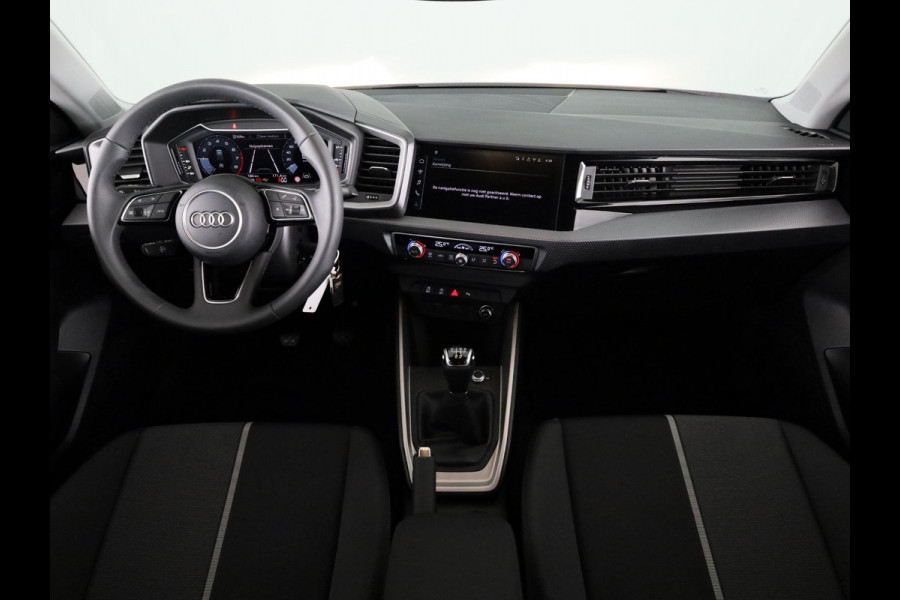 Audi A1 Sportback 25 TFSI S edition 95pk | Parkeerhulp plus | Automatische airco | Navigatie via App | 17 inch lichtmetalen velgen | Dak in contrast kleur