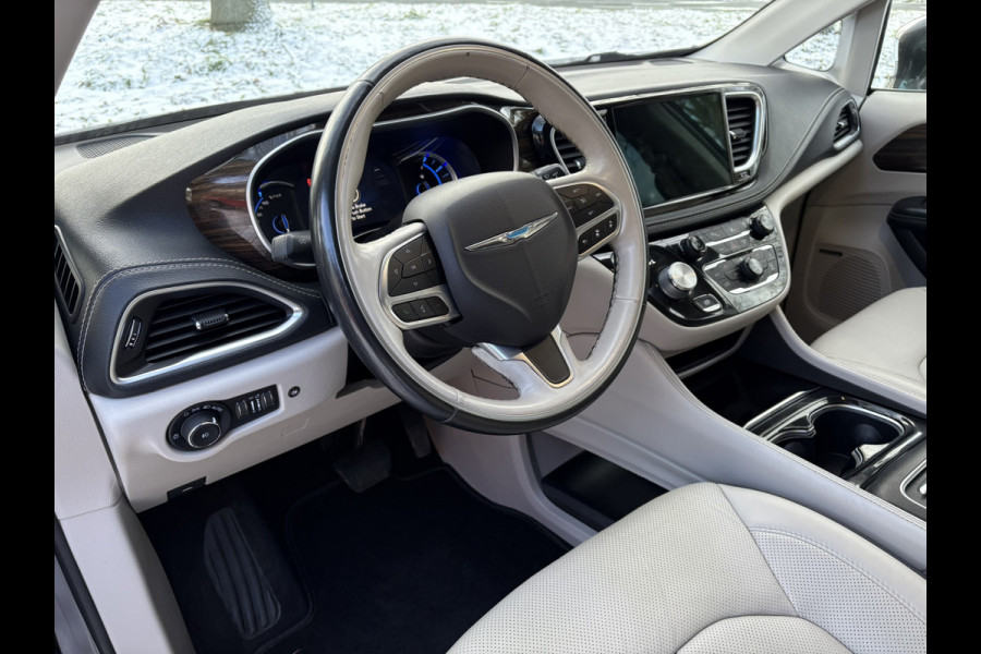 Chrysler Grand Voyager 3.6 V6 Hybrid PHEV LIMITED