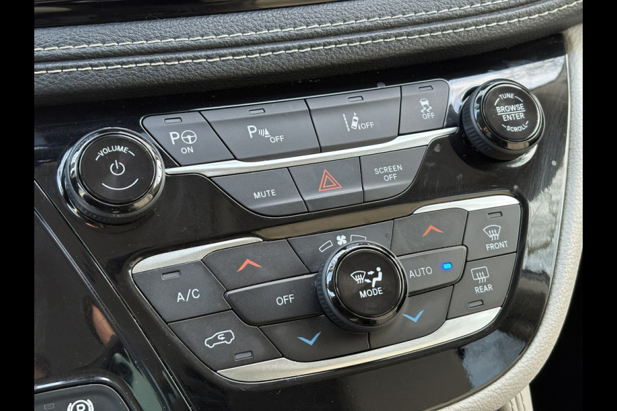 Chrysler Grand Voyager 3.6 V6 Hybrid PHEV LIMITED