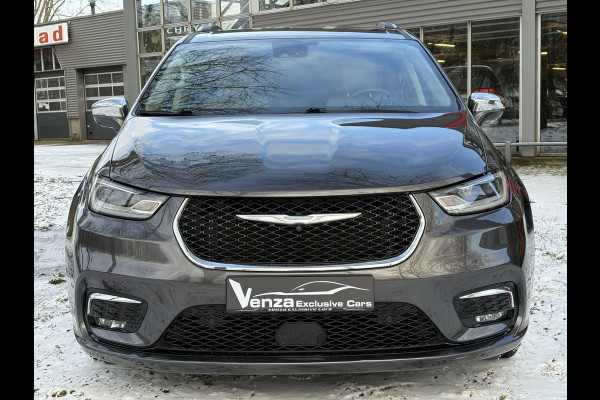 Lancia Voyager 3.6 V6 Hybrid PHEV LIMITED