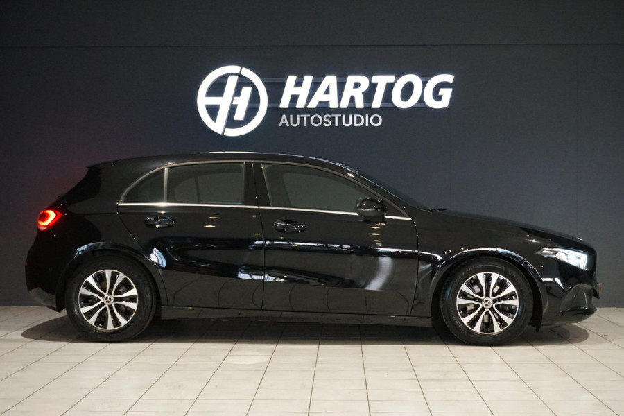 Mercedes-Benz A-Klasse 180 136PK + WIDE SCREEN / CAMERA / STOELVERWARMING /