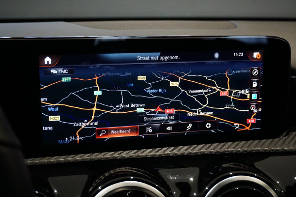 Mercedes-Benz A-Klasse 180 136PK + WIDE SCREEN / CAMERA / STOELVERWARMING /