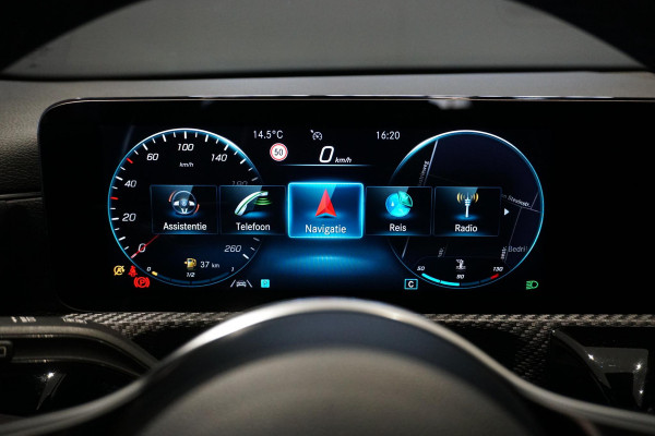 Mercedes-Benz A-Klasse 180 136PK + WIDE SCREEN / CAMERA / STOELVERWARMING /