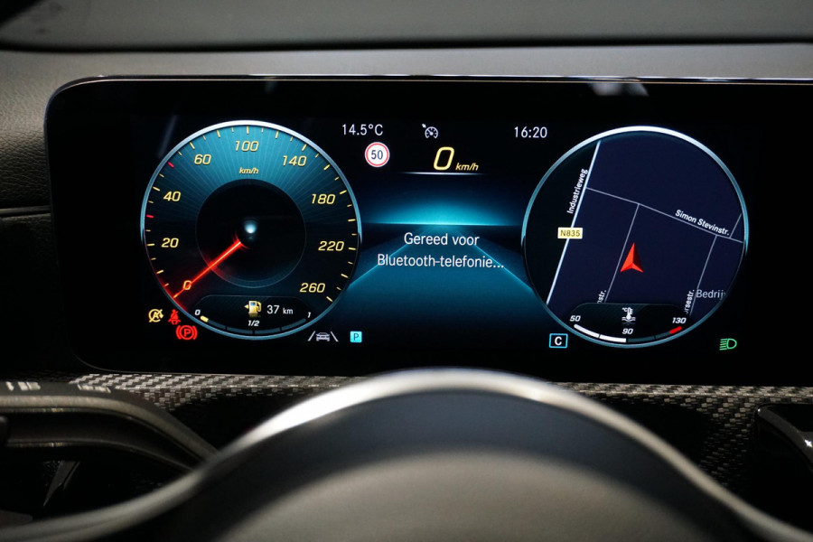 Mercedes-Benz A-Klasse 180 136PK + WIDE SCREEN / CAMERA / STOELVERWARMING /