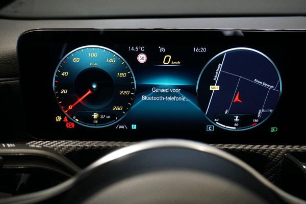 Mercedes-Benz A-Klasse 180 136PK + WIDE SCREEN / CAMERA / STOELVERWARMING /